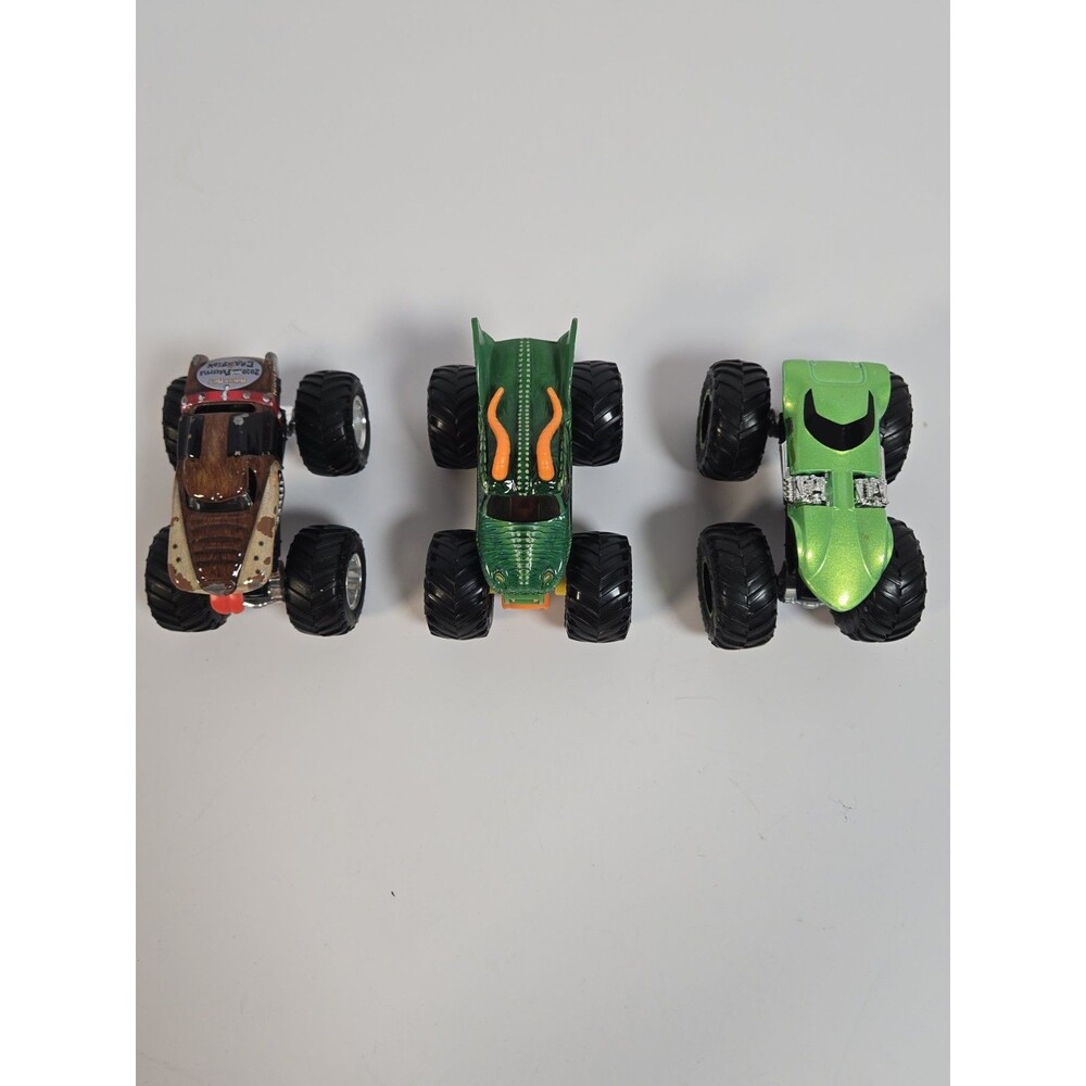 Hot Wheels Monster Trucks Lot 3 1:64 Monster Mutt Dragon Twin Mill 68 Diecast